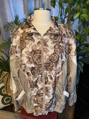 Vintage 80/90’s Active USA Floral Windbreaker